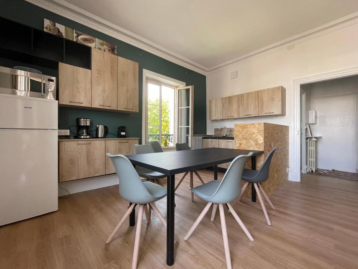 Le Logis De La Place Thouars Luaran gambar
